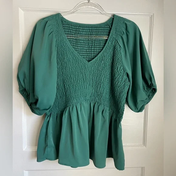 NWOT Forest Green Smocked Blouse with Puff Sleeves - Picture 4 of 8